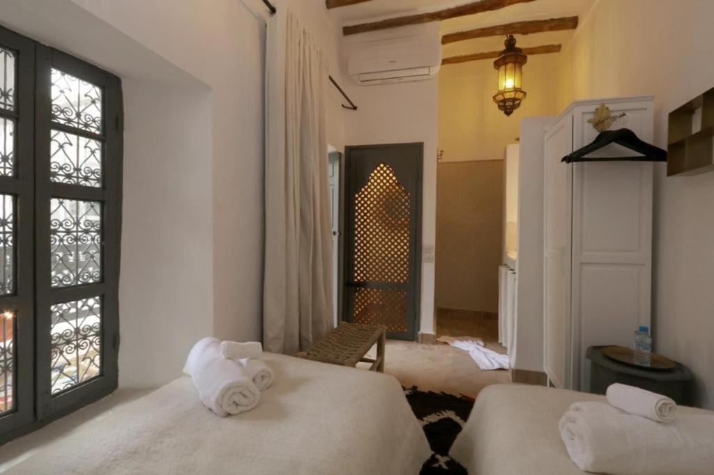 Riad 103 Medina Pool And Hammam Marrakesh Exteriör bild