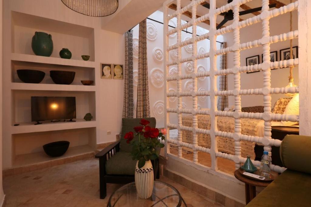 Riad 103 Medina Pool And Hammam Marrakesh Exteriör bild